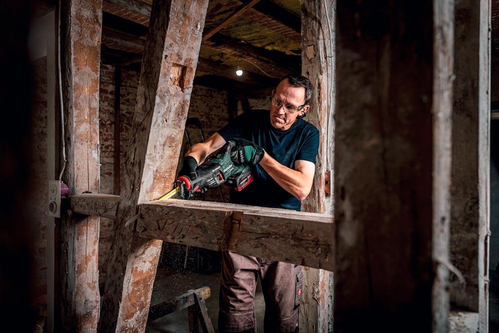 METABO Akku-Saebelsaege SSEP 18 LT BL (ohne Akku/Ladegerät)