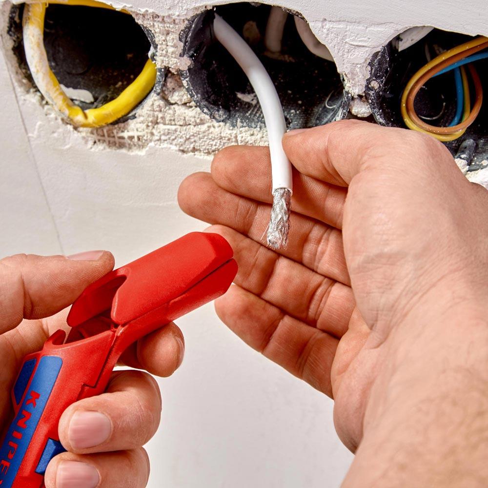 Universal Abmantelungswerkzeug ErgoStrip® Gesamtlänge 130 mm für Linkshänder Universal Abmantelungswerkzeug ErgoStrip® Gesamtlänge 130 mm für Linkshänder