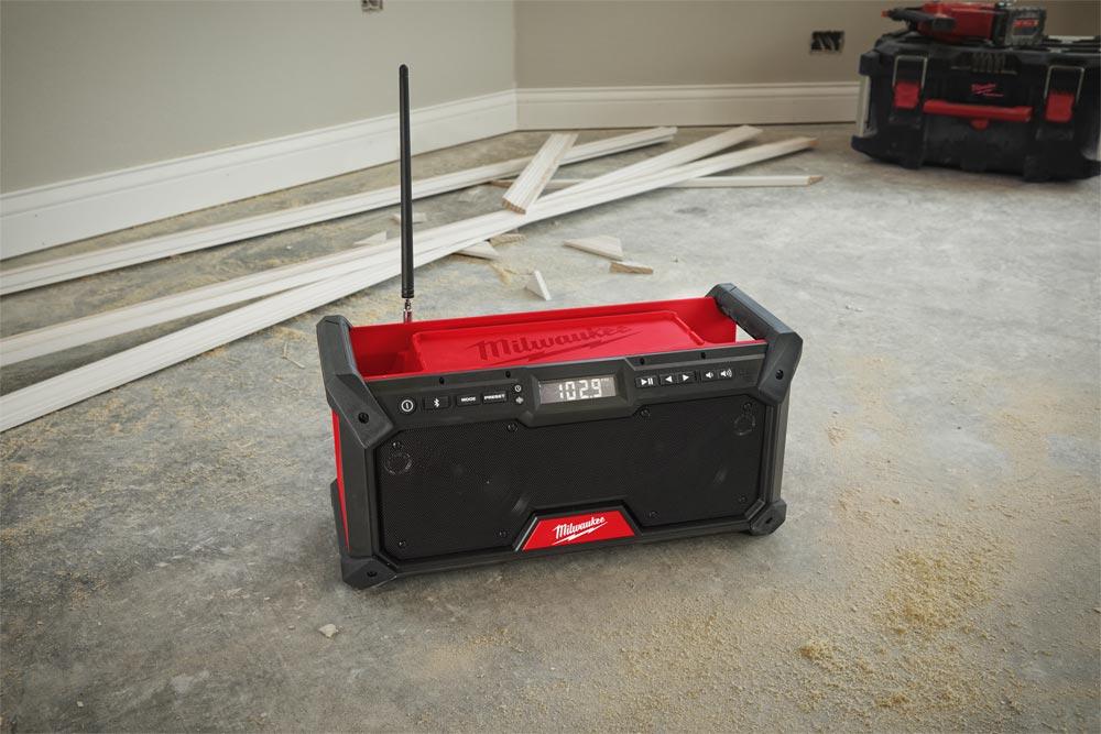 MILWAUKEE Baustellenradio 18 V M18 RADDAB+G2-0 (ohne Akku/Ladegerät)