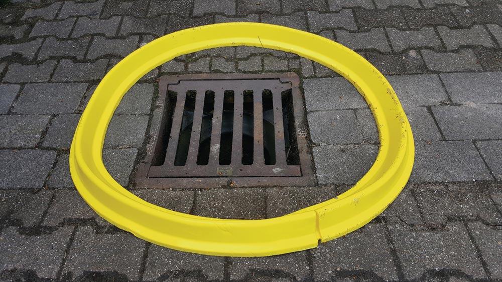 Mehrweg-Absperrbarriere L300xB10xH7 cm Schlauch Mehrweg-Absperrbarriere L300xB10xH7 cm Schlauch