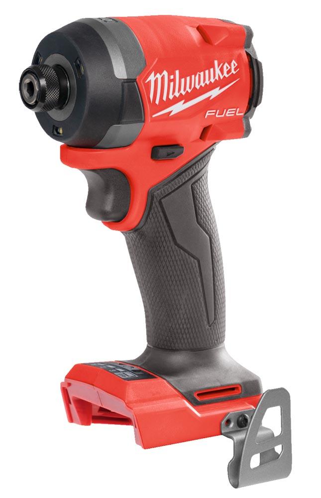 MILWAUKEE Akku-Set 18 V Holzbau