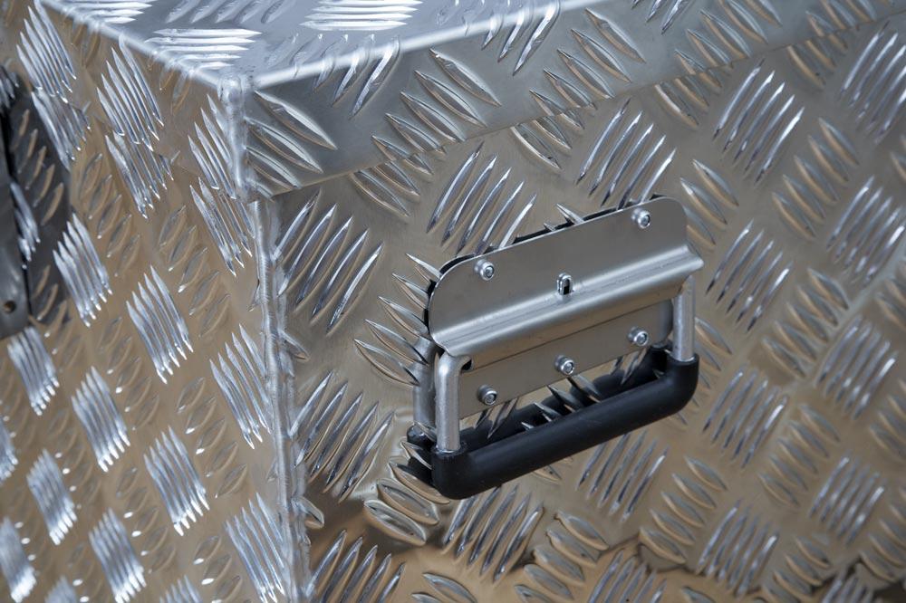 Aluminium Riffelblech-Box, BxTxH innen 1678x675x730/830 mm, mit Seitentüren und abgeschrägtem Deckel, Vol. 883